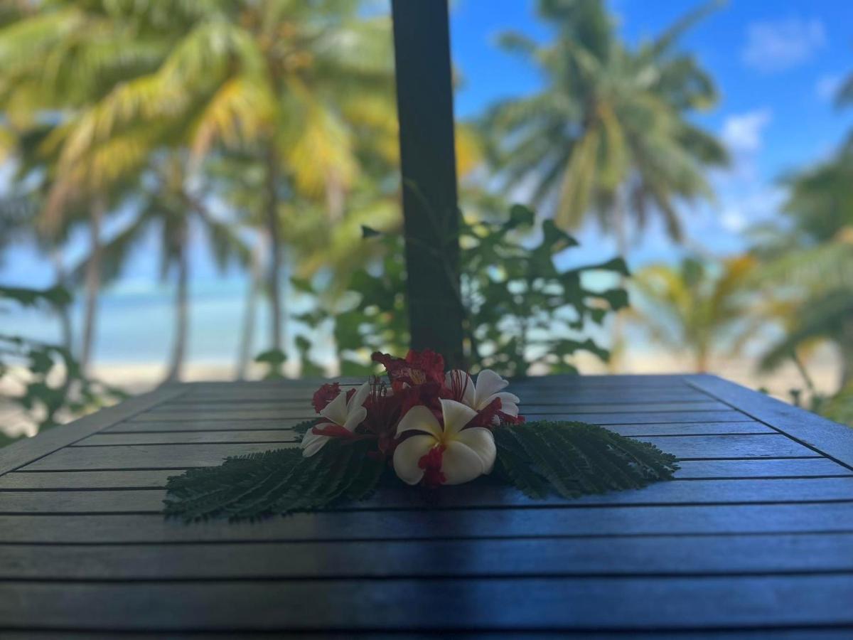 Paparei Beachfront Bungalows, Aitutaki Arutanga Eksteriør bilde